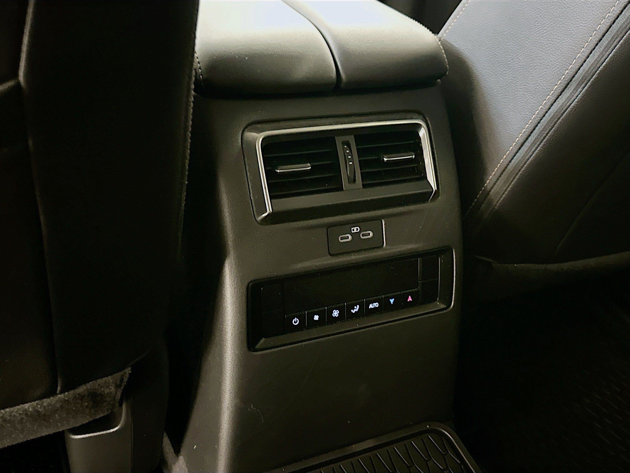 Used 2025 MAZDA CX-90 Plug-In Hybrid w/ Preferred AWD/4WD image 29