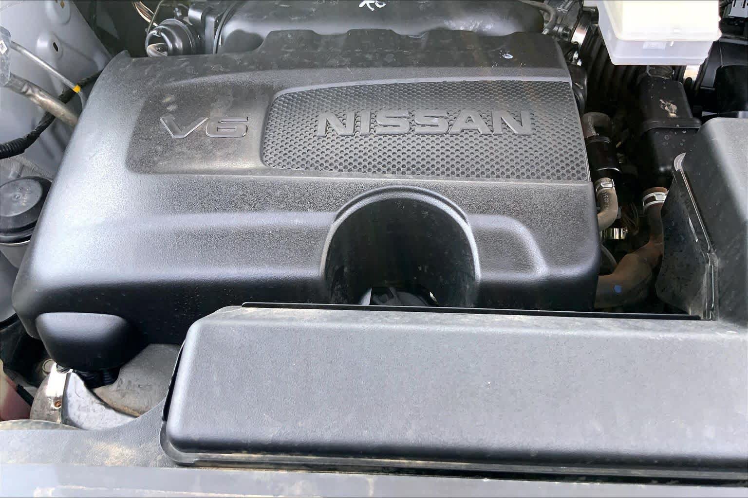 Used 2024 Nissan Pathfinder Platinum FWD image 33