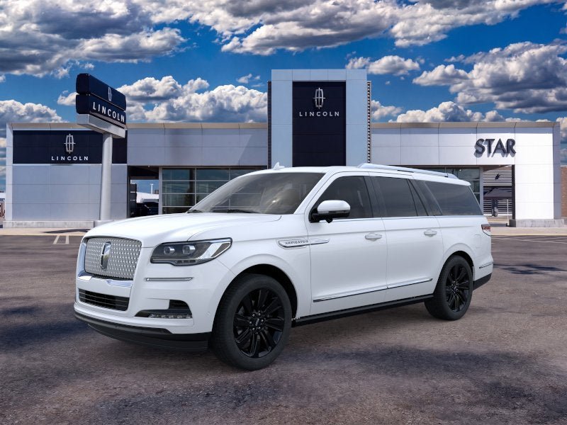 New 2023 Lincoln Navigator L Reserve AWD/4WD image 1