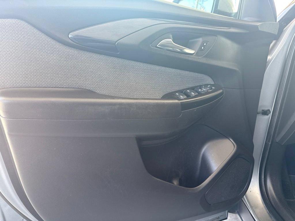 Used 2023 Chevrolet TrailBlazer LT FWD image 31