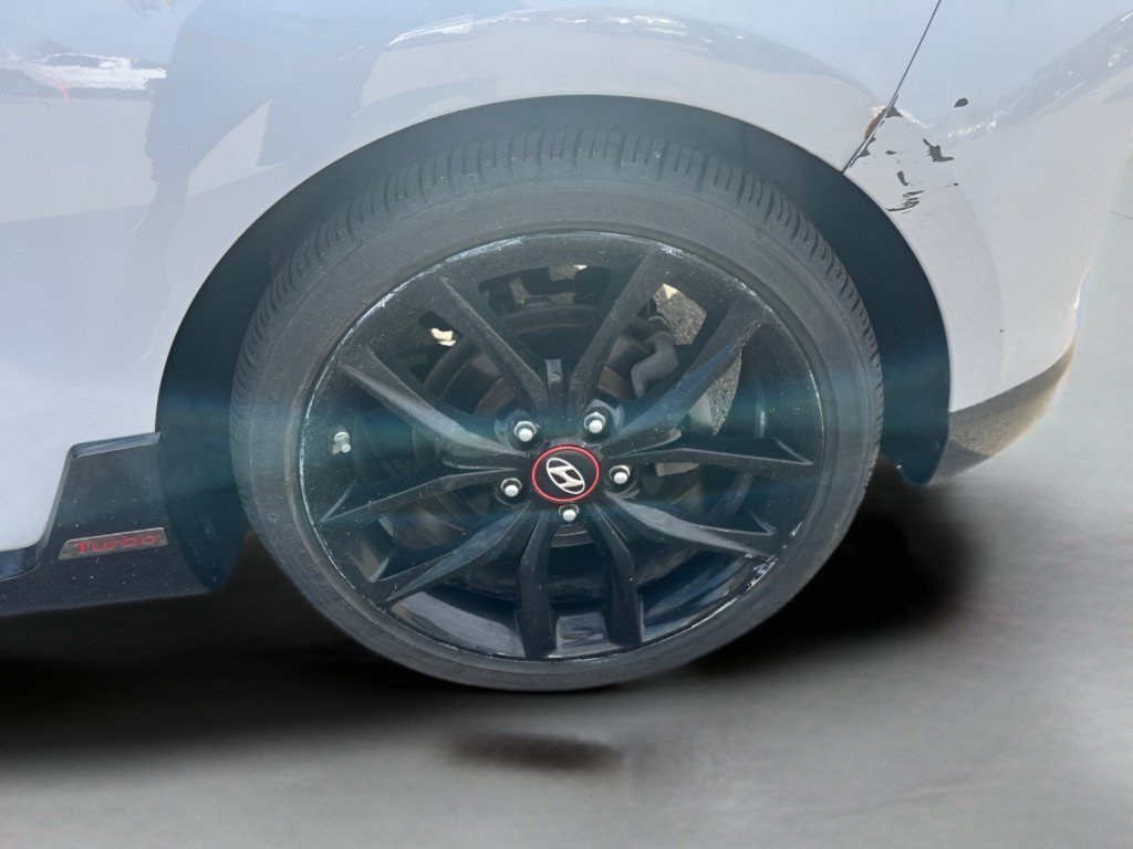 Used 2020 Hyundai Veloster Turbo R-Spec FWD image 18