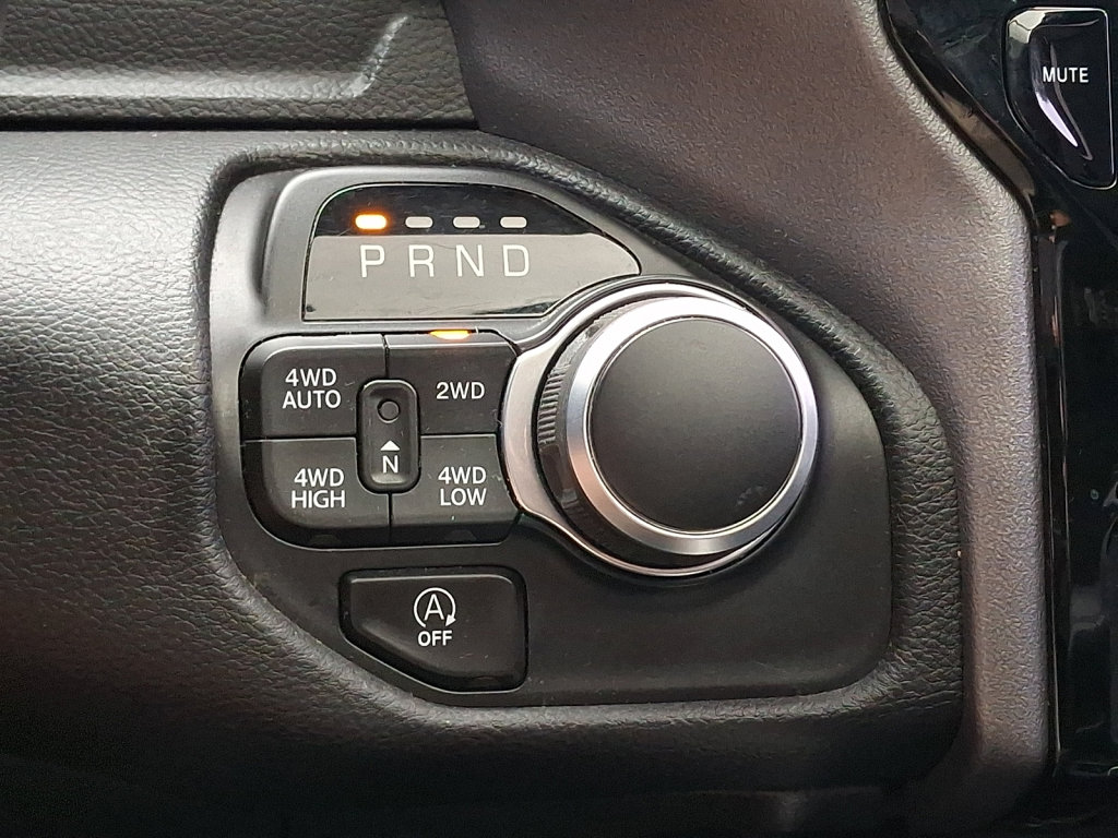 Used 2023 RAM 1500 Big Horn AWD/4WD image 28