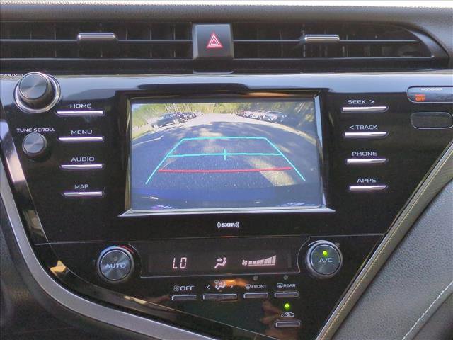 Used 2020 Toyota Camry SE image 14