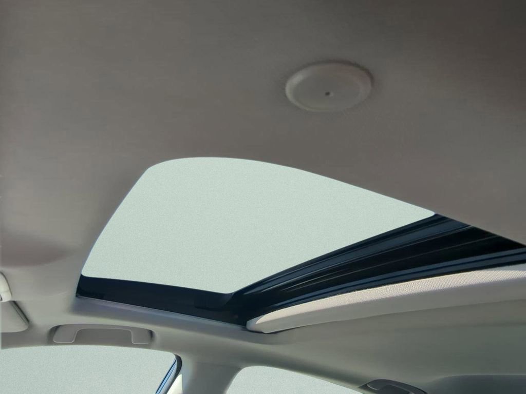 Certified 2024 Honda Accord EX image 20