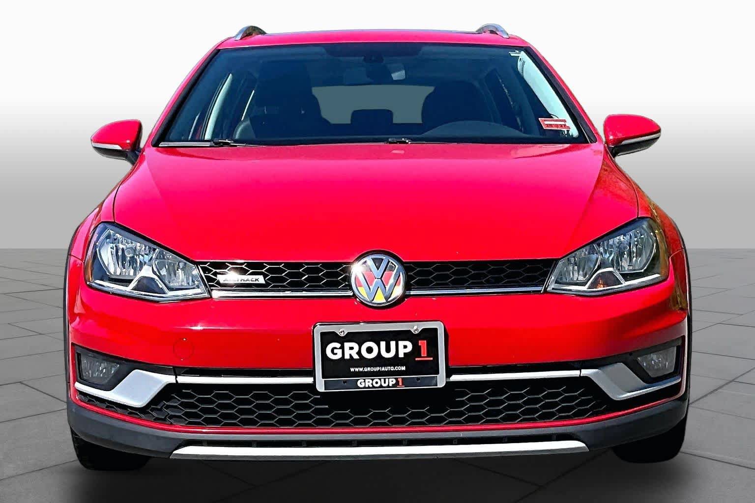 Used 2017 Volkswagen Golf Alltrack SE AWD/4WD image 4