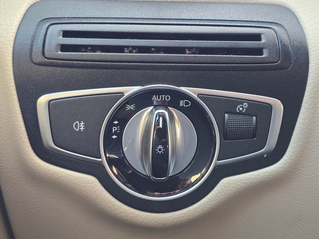 Used 2017 Mercedes-Benz GLC 300 GLC 300 image 18