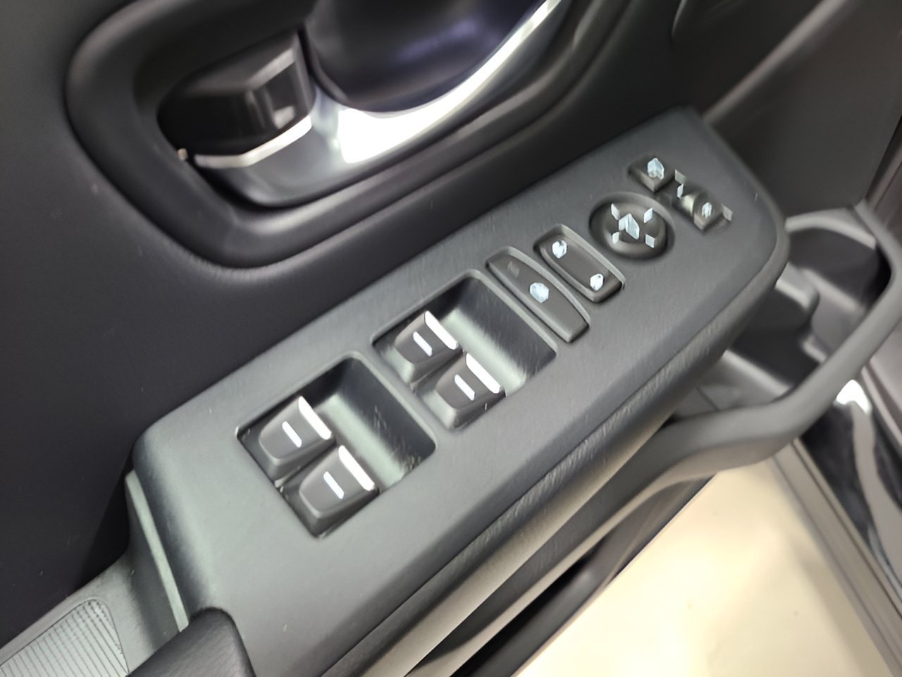 Used 2023 Honda Pilot Elite image 24