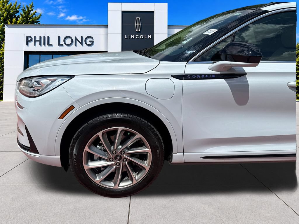 Certified 2025 Lincoln Corsair Grand Touring AWD/4WD image 37