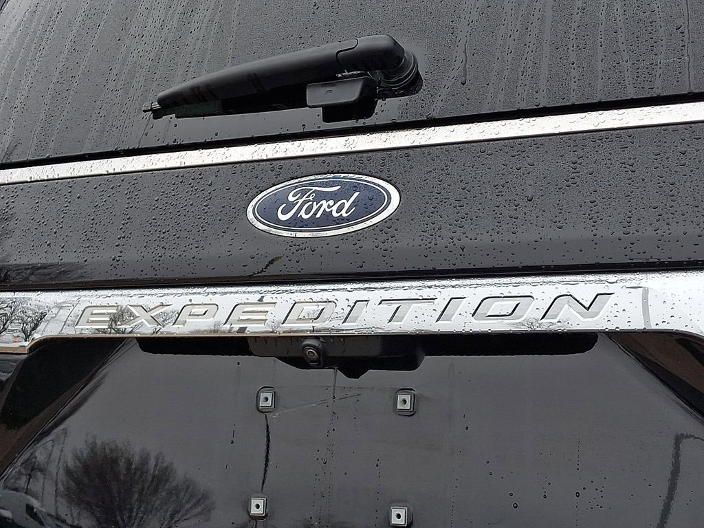Used 2021 Ford Expedition Limited image 32