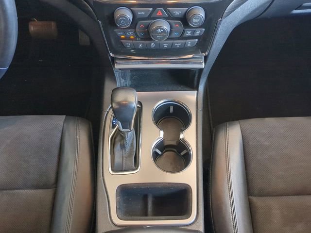 Used 2021 Jeep Grand Cherokee Laredo X image 22