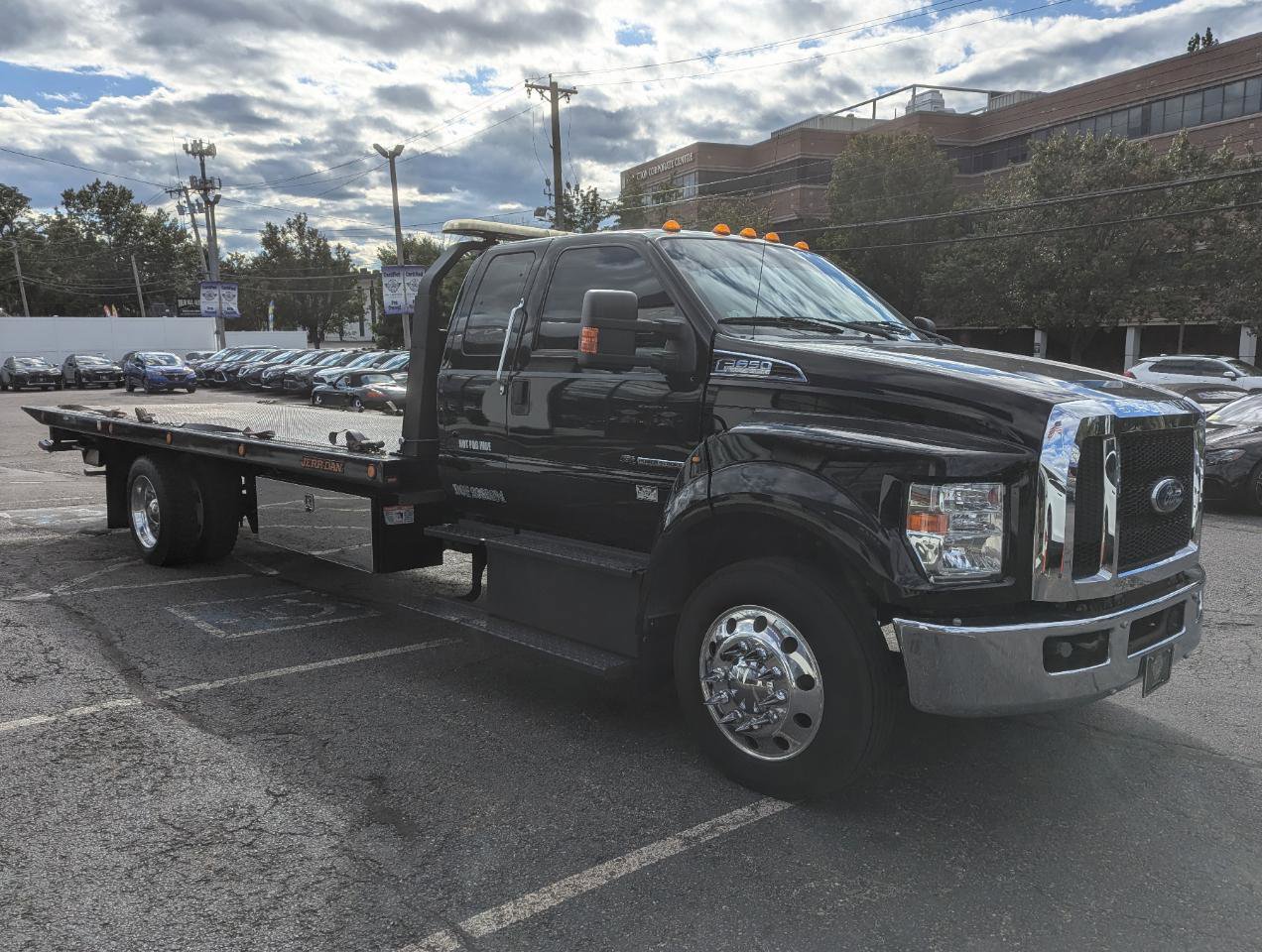 Used 2019 Ford F650 2WD SuperCab Super Duty image 5