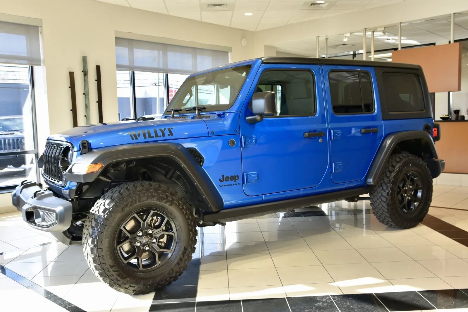 Used 2024 Jeep Wrangler Willys image 3