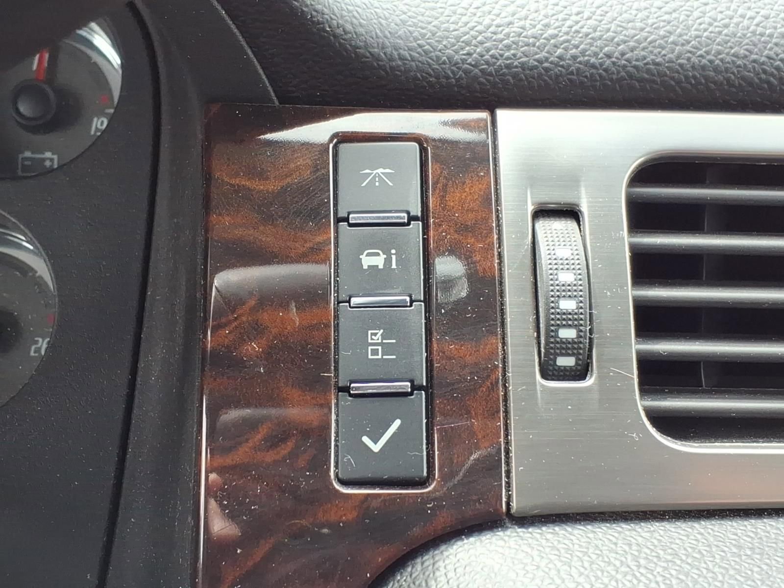 Used 2007 GMC Yukon Denali AWD/4WD image 20