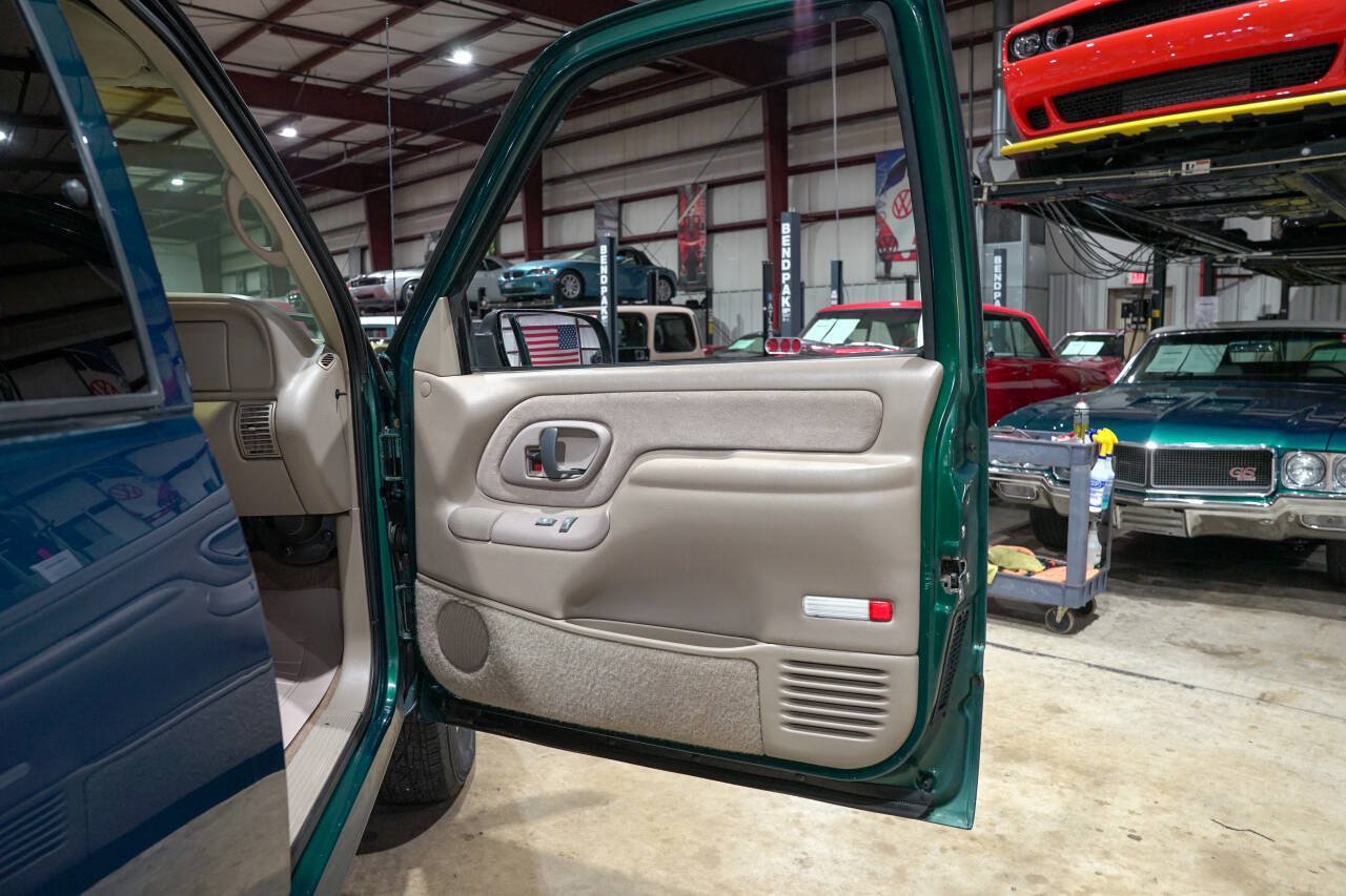 Used 1997 Chevrolet Silverado 1500 4x4 Extended Cab image 39
