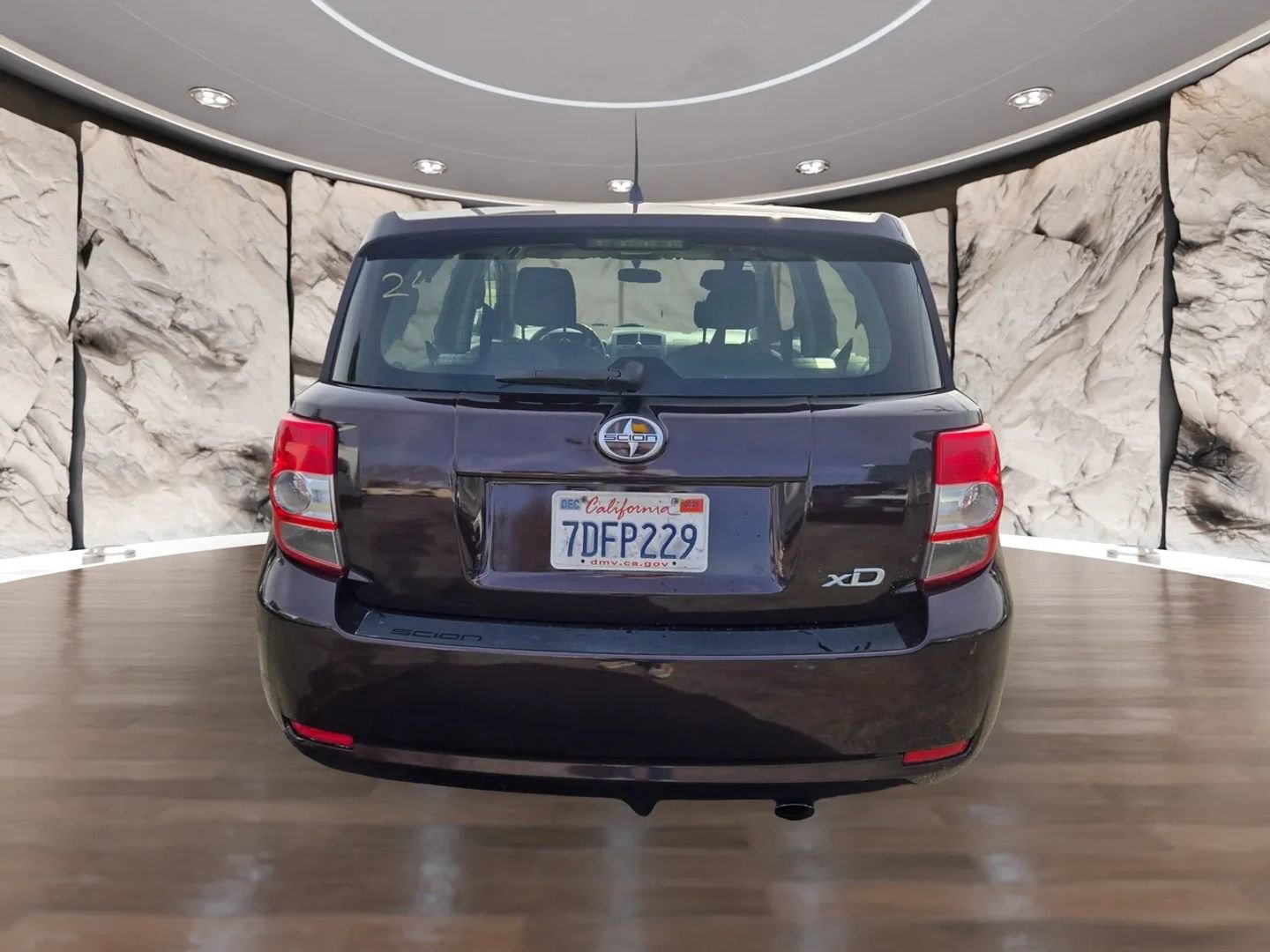 Used 2013 Scion xD image 7