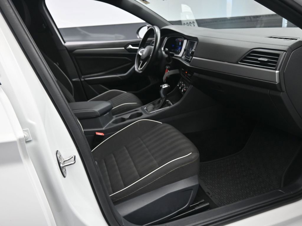Used 2023 Volkswagen Jetta Sport image 25