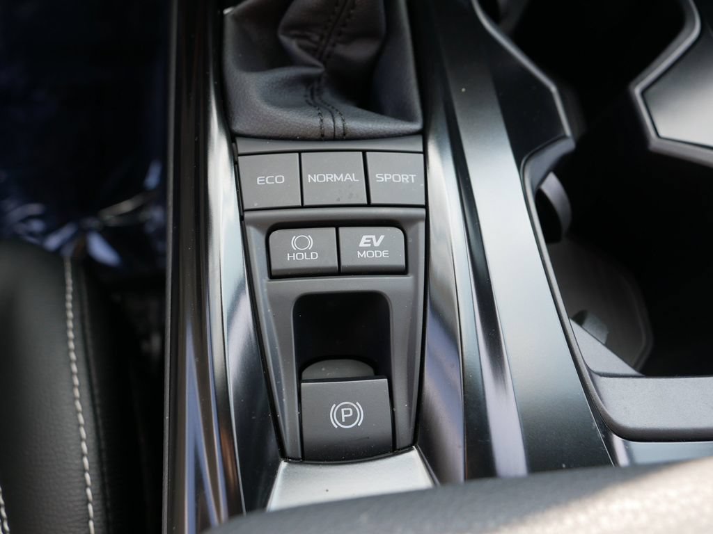 Used 2026 Toyota Camry SE FWD image 24