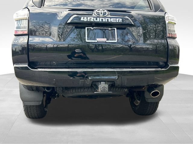 Certified 2023 Toyota 4Runner SR5 Premium w/ Moonroof Package AWD/4WD image 33
