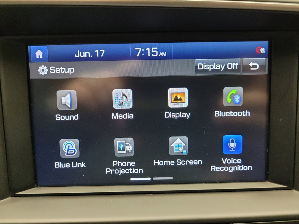 Used 2020 Hyundai Elantra Limited FWD image 25