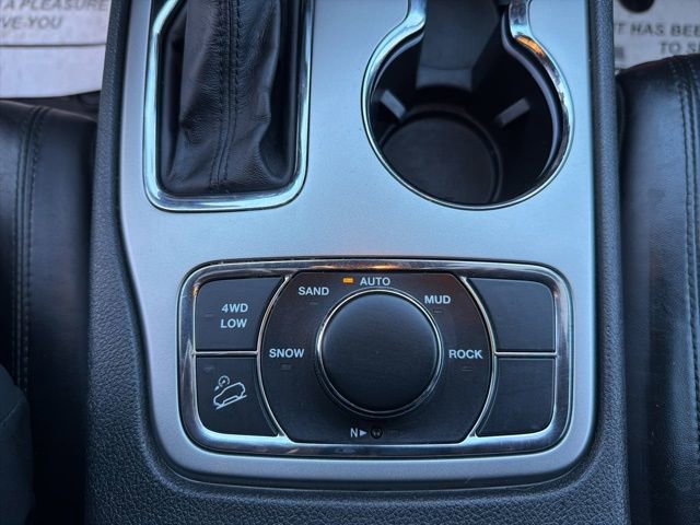 Used 2018 Jeep Grand Cherokee Limited image 28