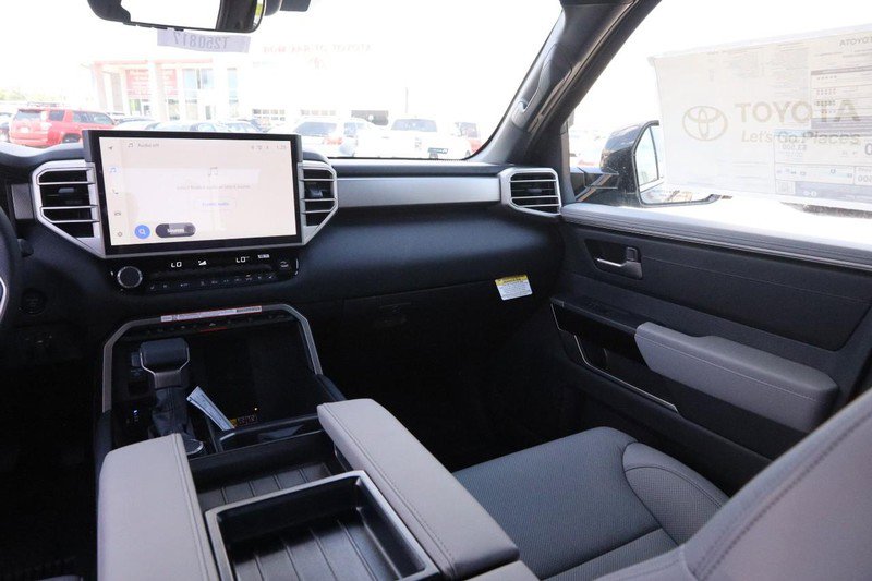New 2025 Toyota Tundra Limited image 24