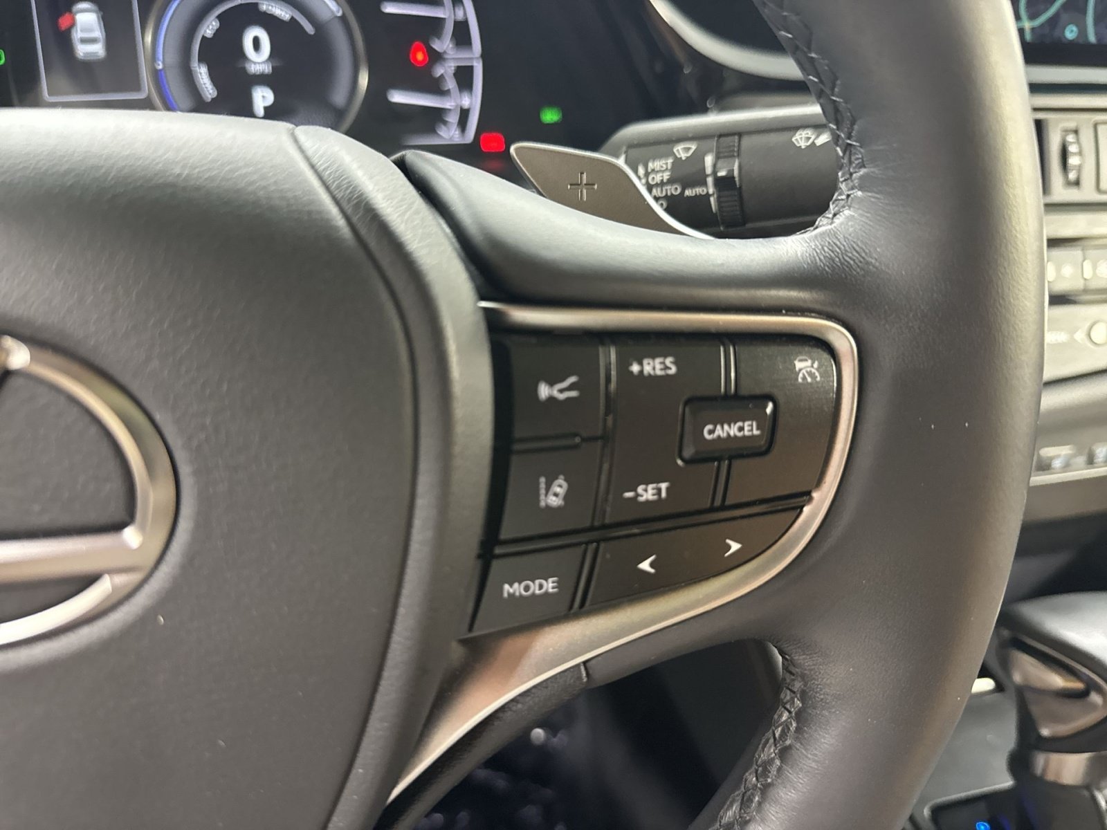 Used 2024 Lexus ES 300h w/ Premium Package FWD image 44