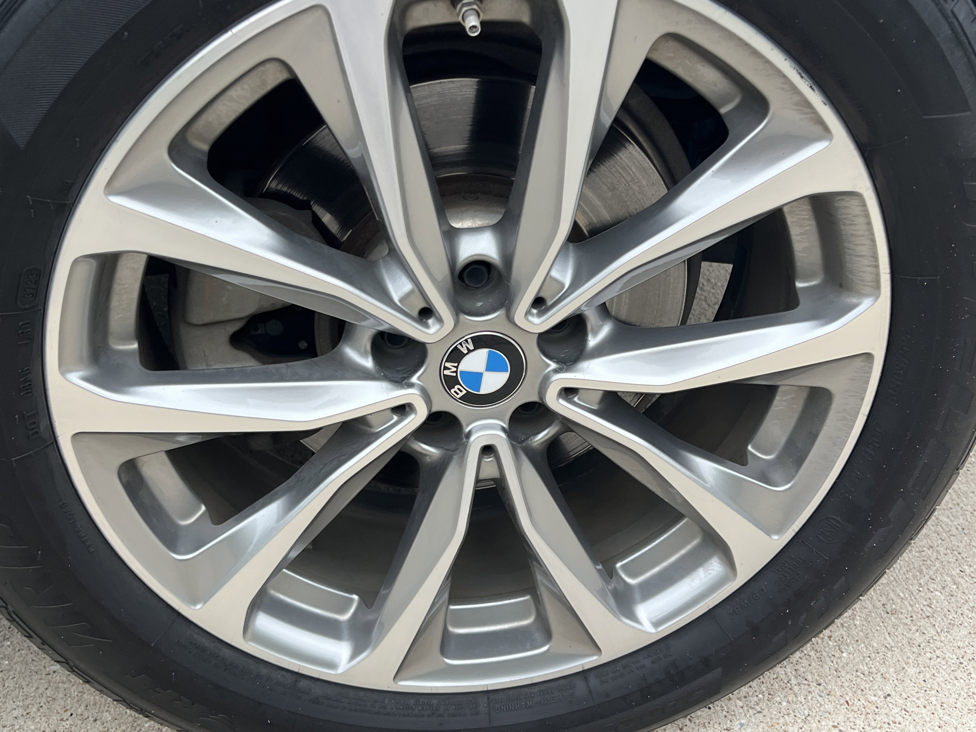 Used 2019 BMW X3 xDrive30i w/ Driving Assistance Package image 12