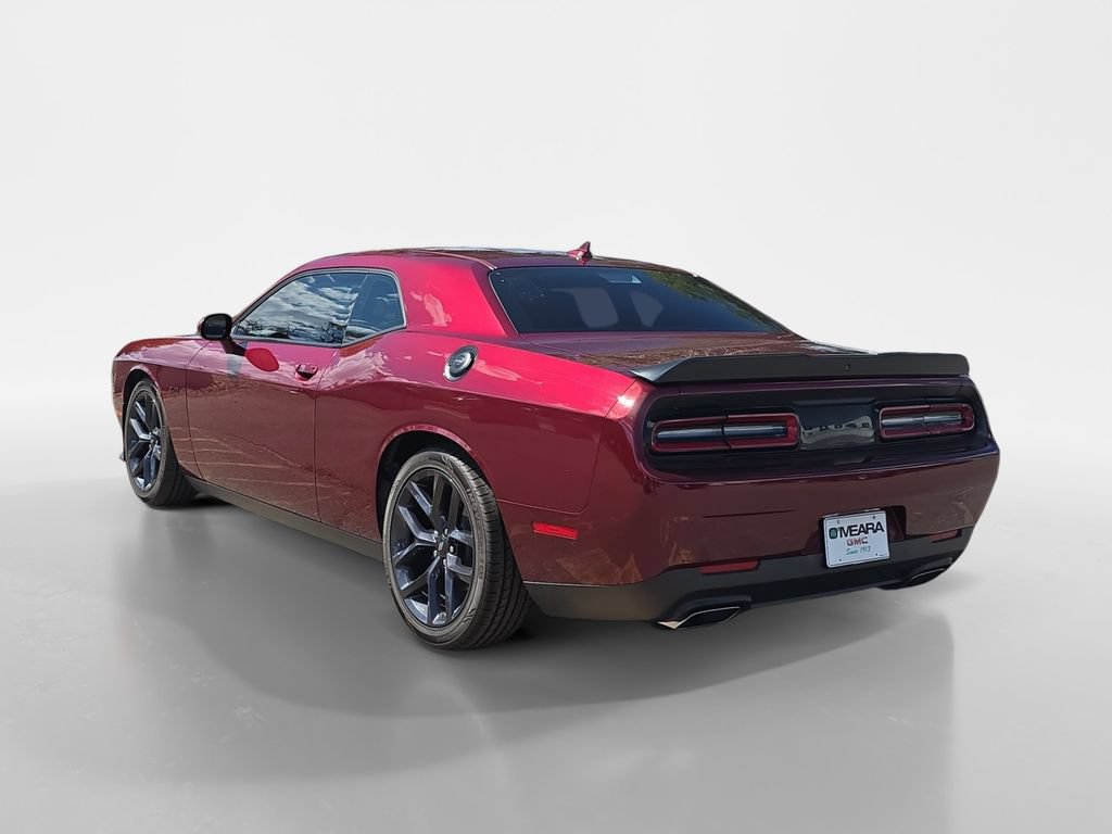 Used 2023 Dodge Challenger R/T w/ Blacktop Package RWD video 3