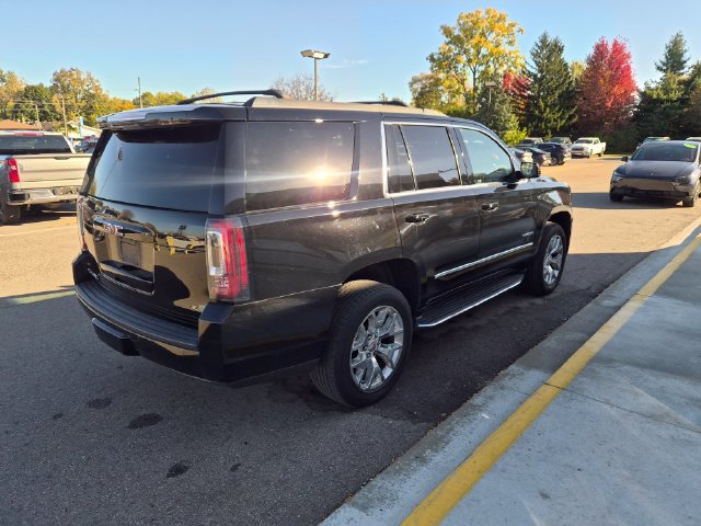Used 2017 GMC Yukon SLT w/ HD Trailering Package AWD/4WD image 9
