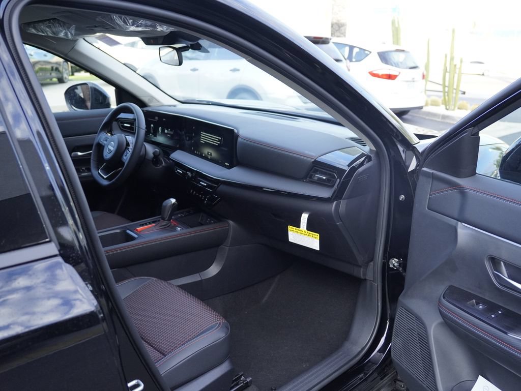 New 2026 Nissan Kicks SR FWD image 27
