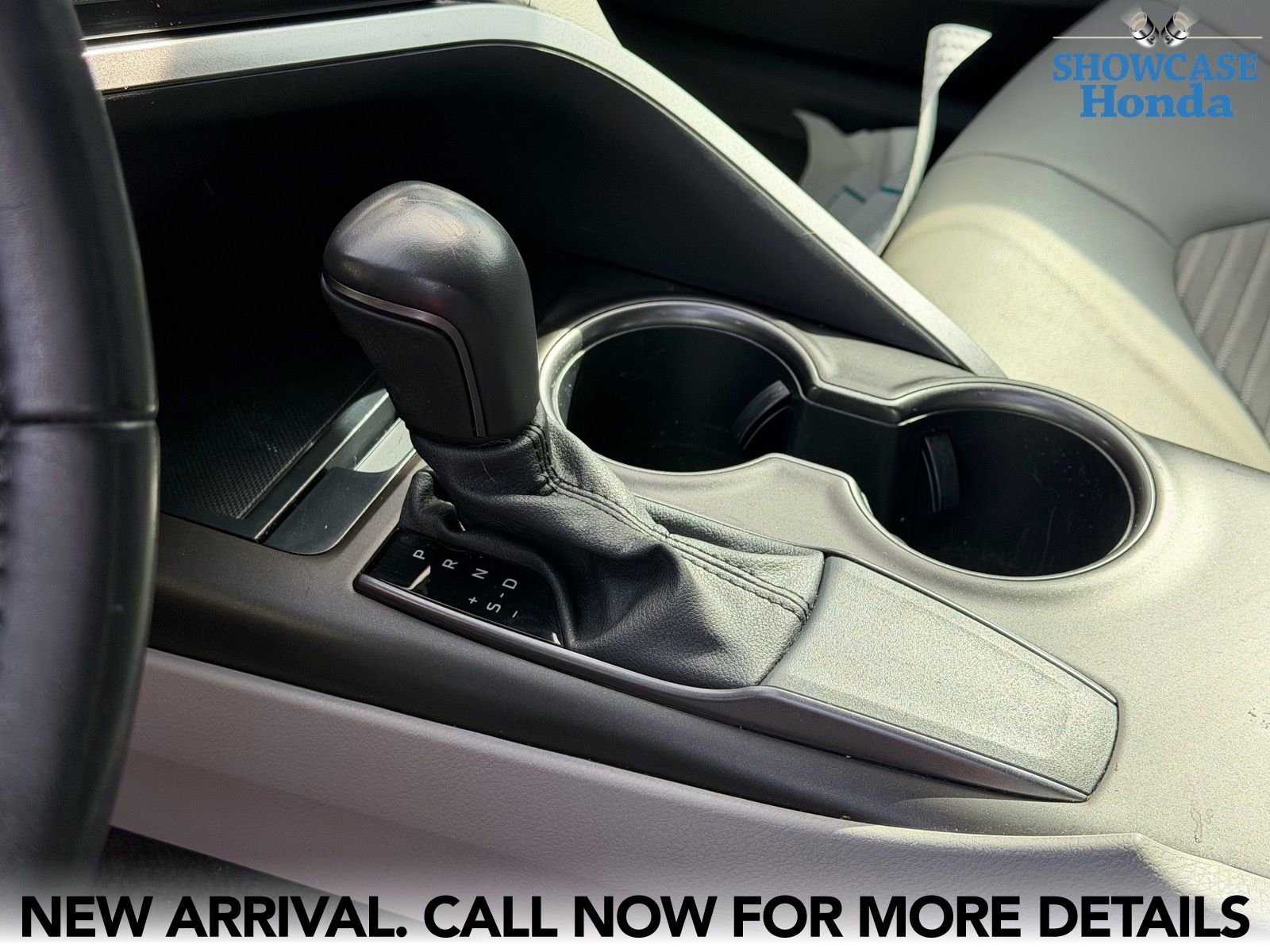 Used 2021 Toyota Camry SE w/ Carpet Mat Package (TMS) FWD image 13