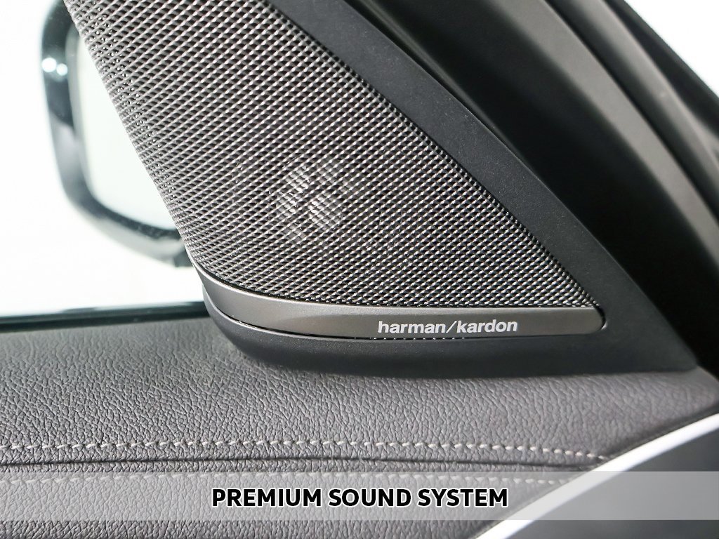 Used 2023 BMW M550i xDrive w/ Shadowloine Package image 5