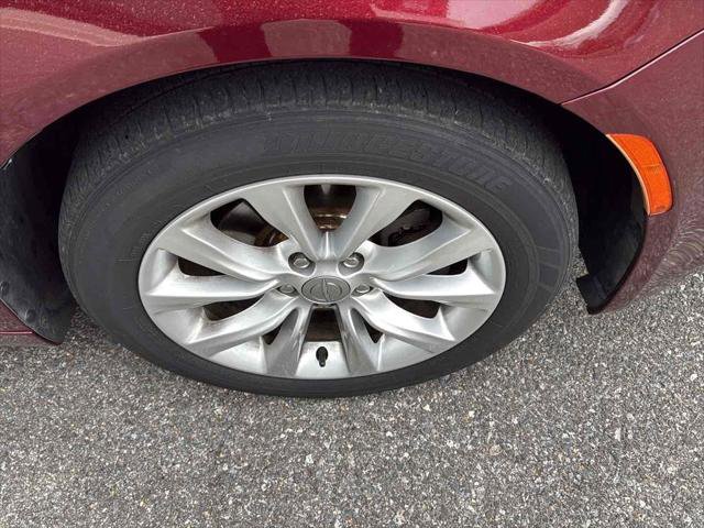 Used 2015 Chrysler 200 C FWD image 20