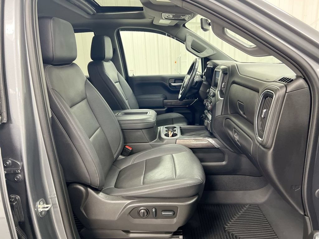 Used 2022 Chevrolet Silverado 1500 LTZ w/ LTZ Convenience Package II AWD/4WD image 23
