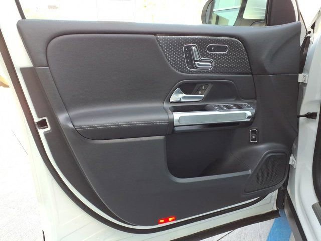 Certified 2026 Mercedes-Benz GLB 250 4MATIC image 12