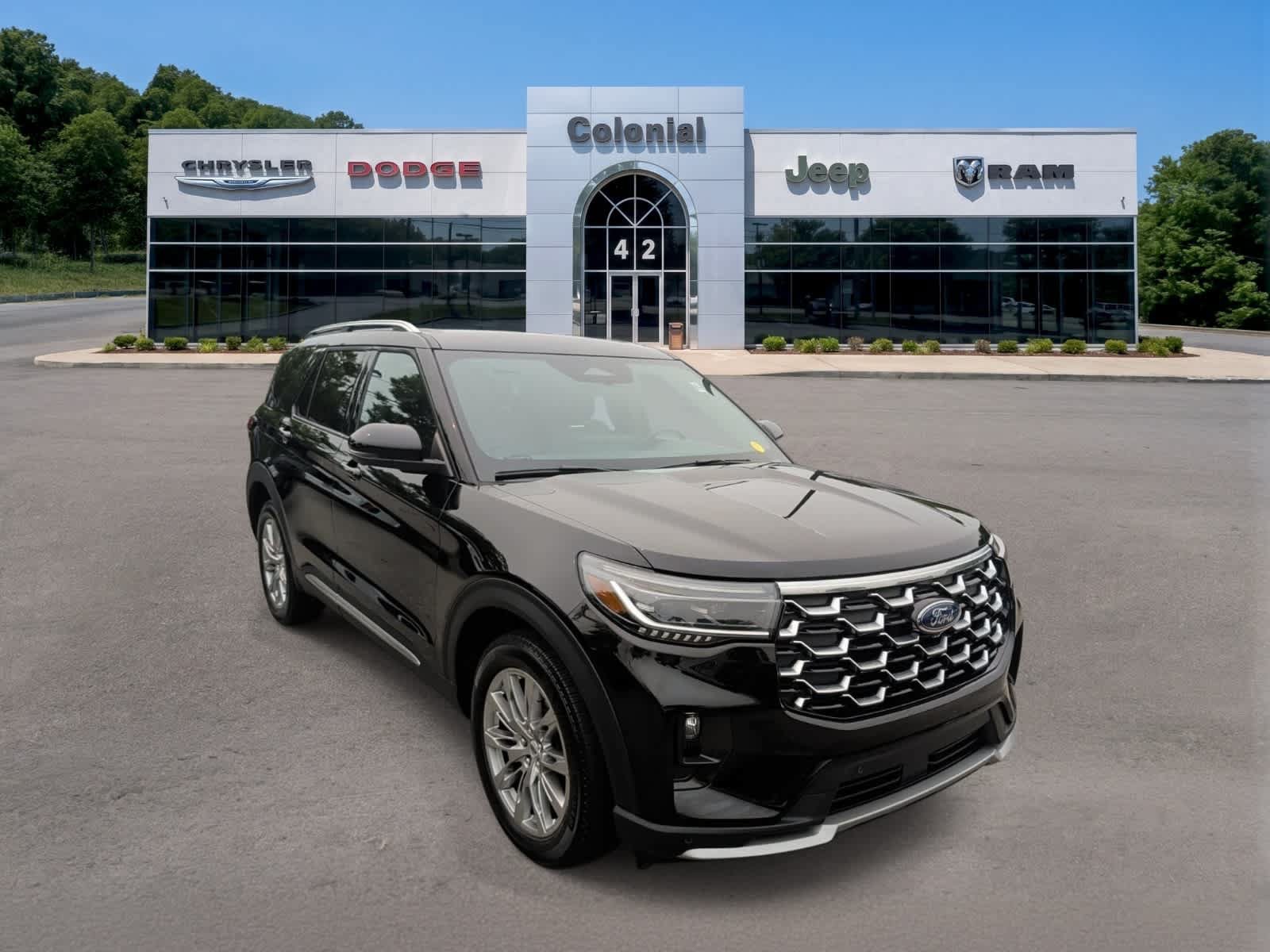 Used 2025 Ford Explorer Platinum AWD/4WD image 8