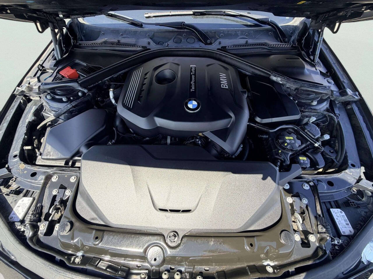 Used 2017 BMW 330i xDrive Wagon AWD/4WD image 11