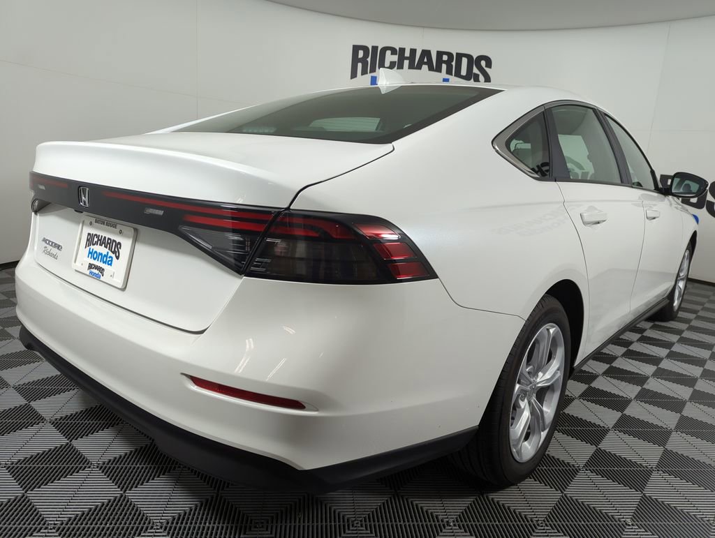 Certified 2025 Honda Accord LX image 6
