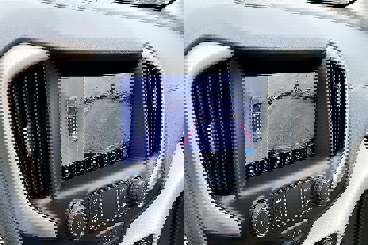 Used 2024 GMC Terrain Denali w/ Denali Premium Package AWD/4WD image 26