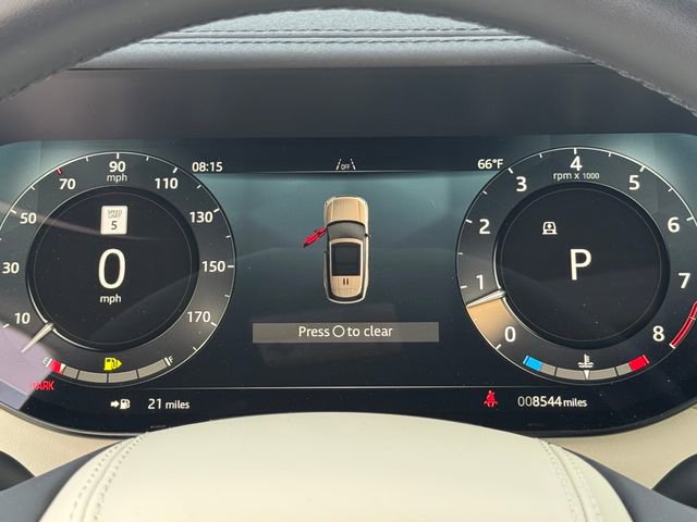 Used 2025 Land Rover Range Rover SE image 25