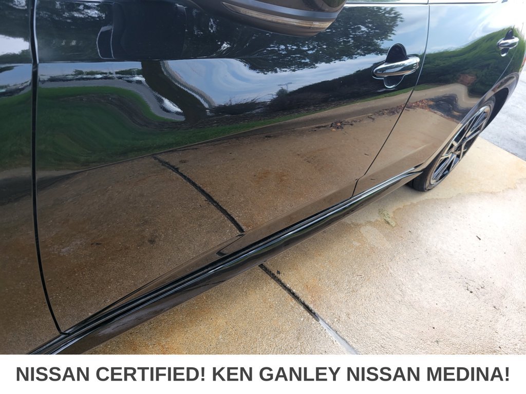 Certified 2025 Nissan Sentra SR FWD image 11