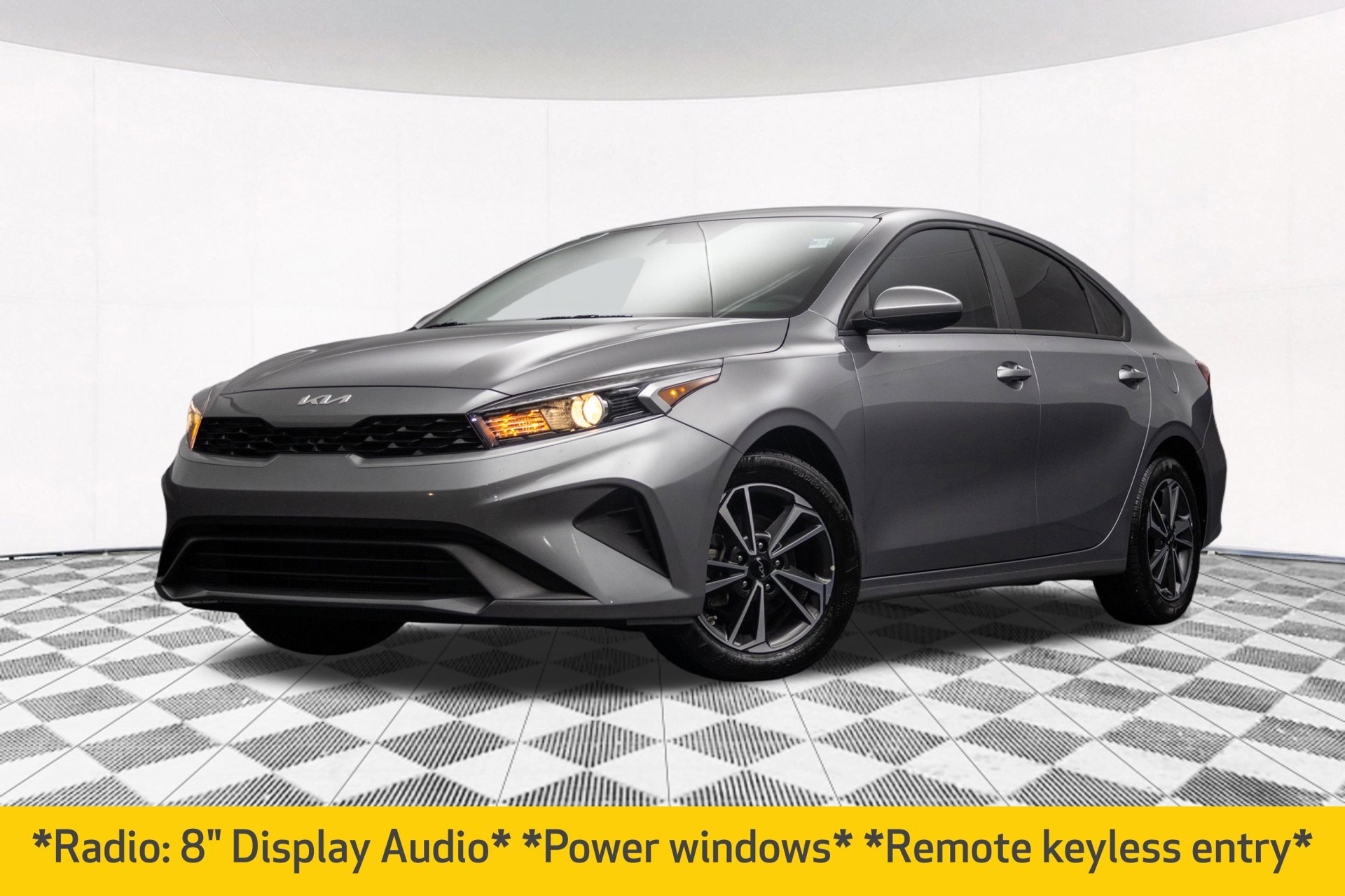 Used 2023 Kia Forte LXS FWD image 2