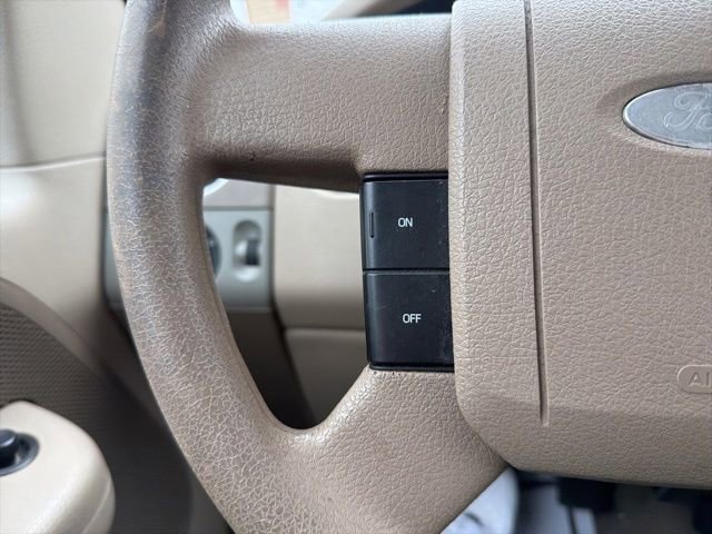 Used 2005 Ford F150 XLT image 35