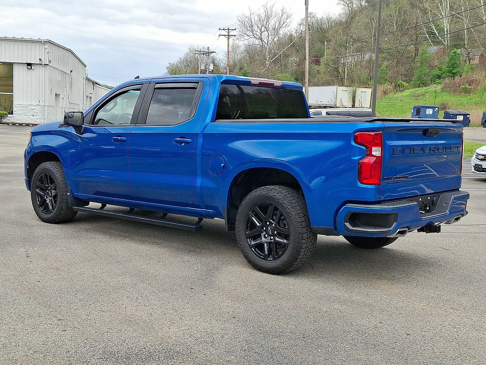 Used 2022 Chevrolet Silverado 1500 RST w/ Z71 Off-Road Package AWD/4WD image 4