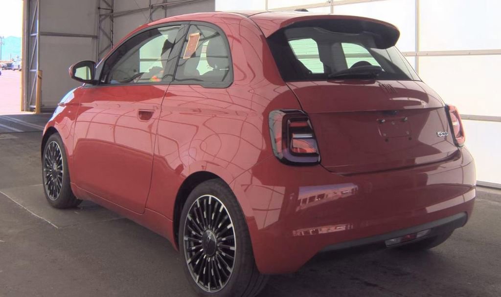 Used 2024 FIAT 500 e (RED) FWD image 6