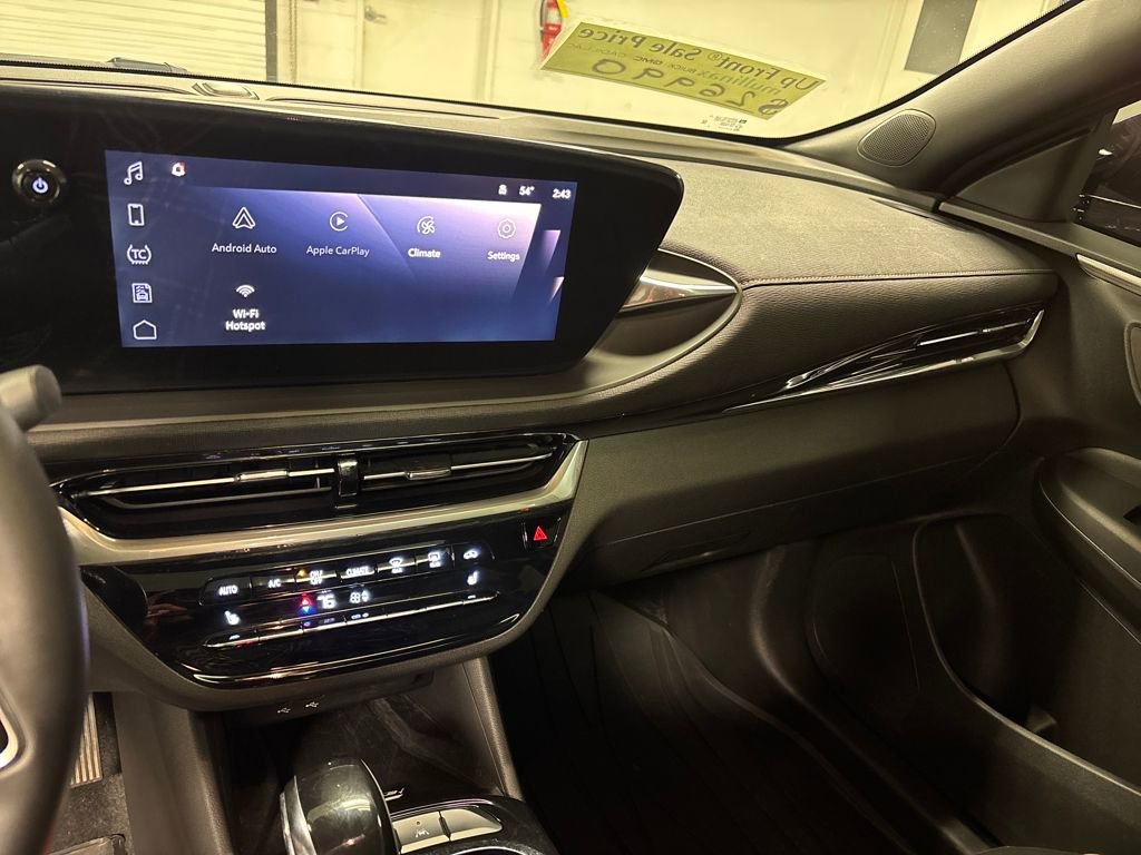 Certified 2024 Buick Envista Avenir image 37