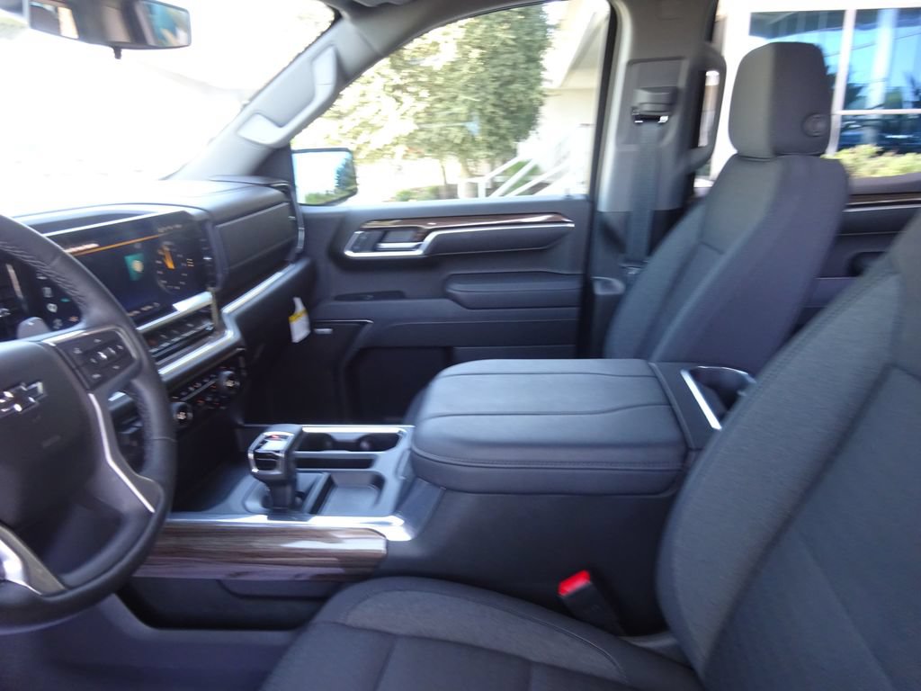 Certified 2026 Chevrolet Silverado 1500 RST w/ Safety Package AWD/4WD image 14