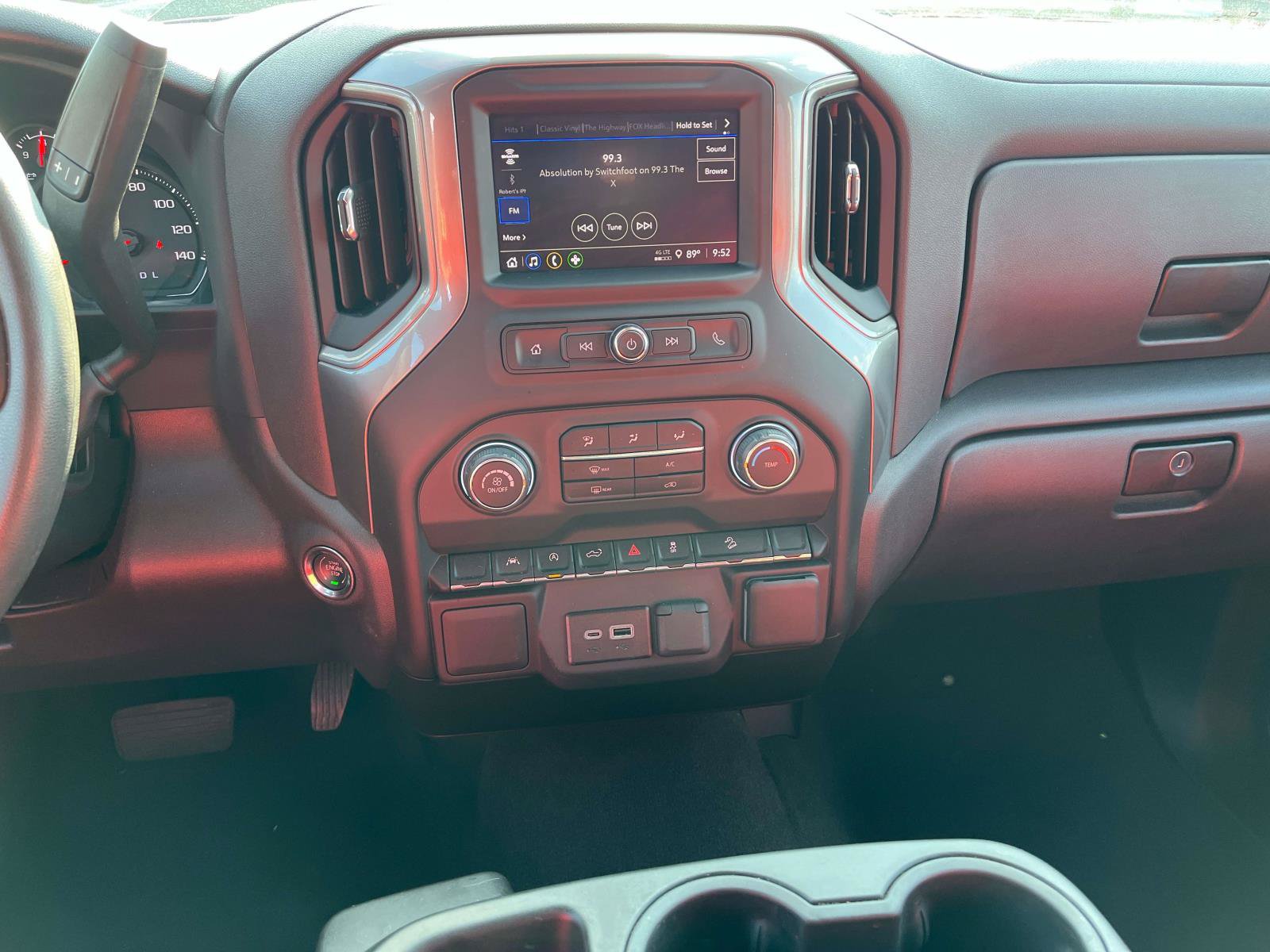 Used 2026 Chevrolet Silverado 1500 Custom Trail Boss w/ LPO, Dark Essentials Package AWD/4WD image 15