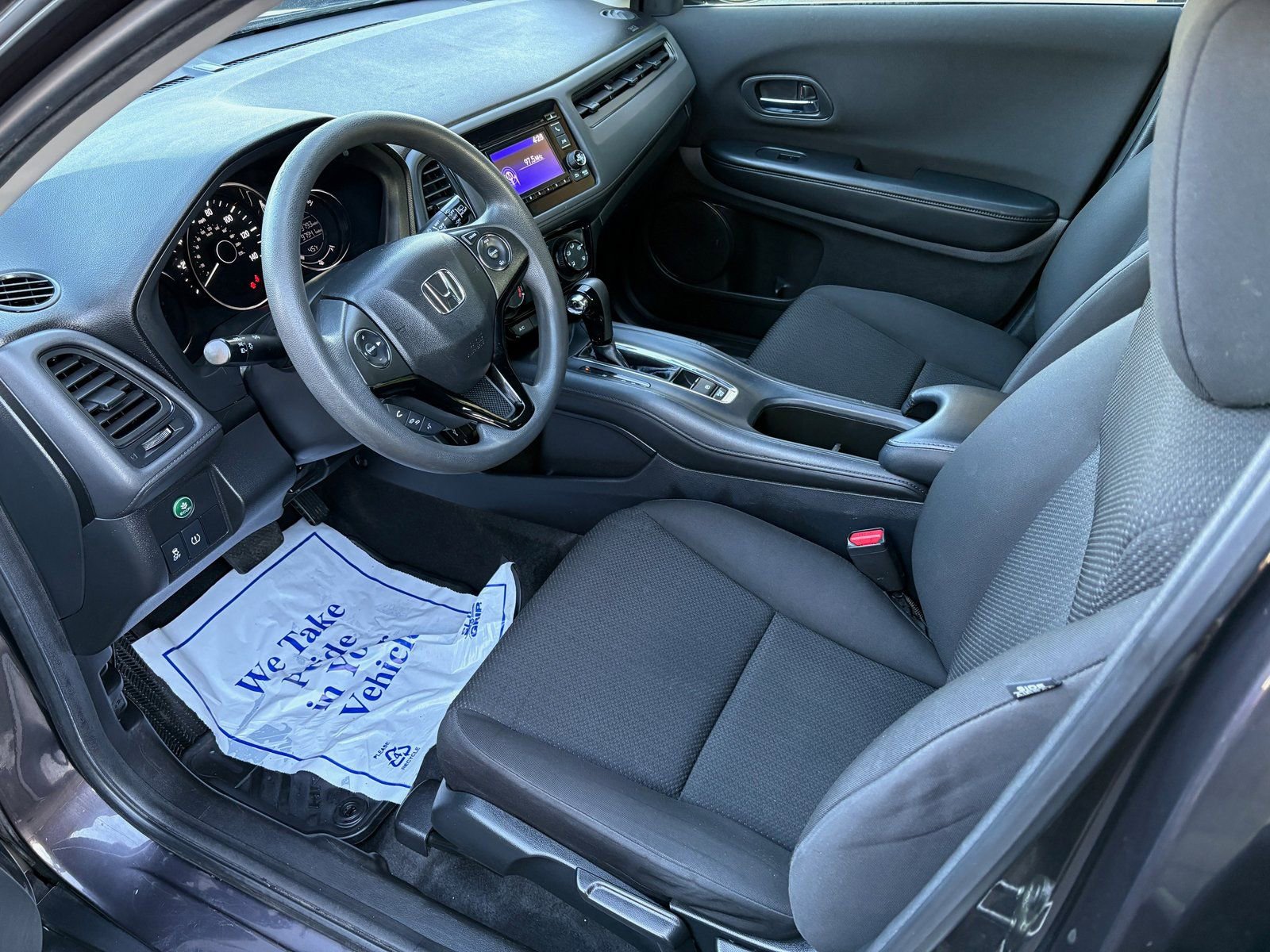 Used 2016 Honda HR-V LX image 10