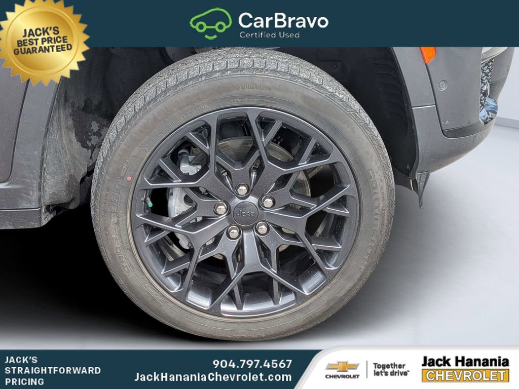 Used 2025 Jeep Grand Cherokee L Summit AWD/4WD image 10